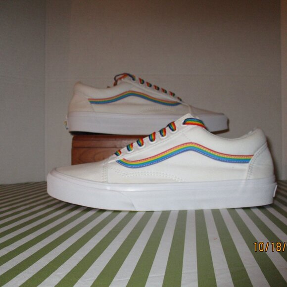 Vans Old Skool Sneakers - Picture 4 of 14